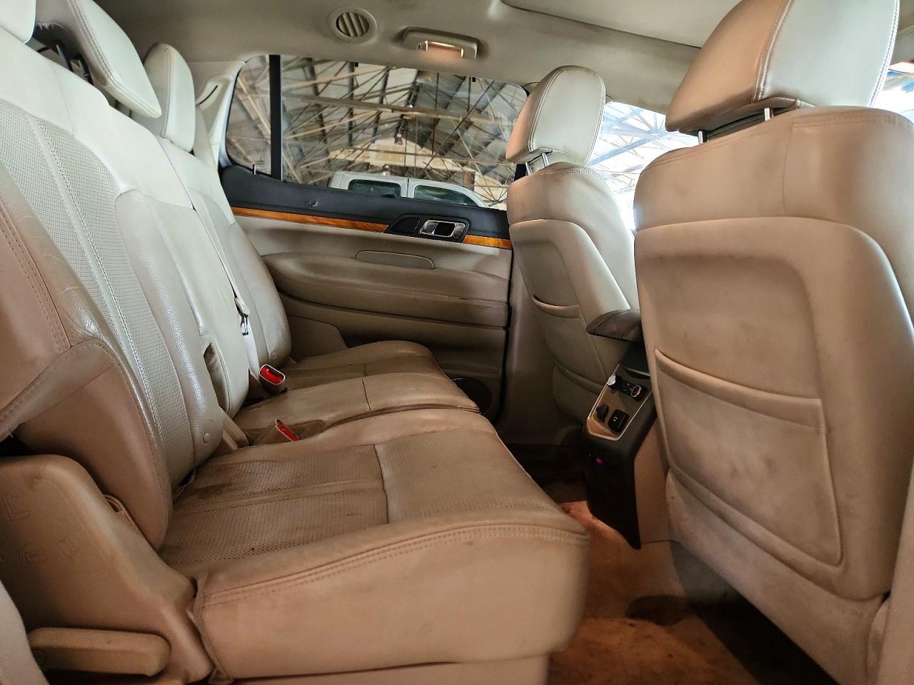 2010 LINCOLN MKT