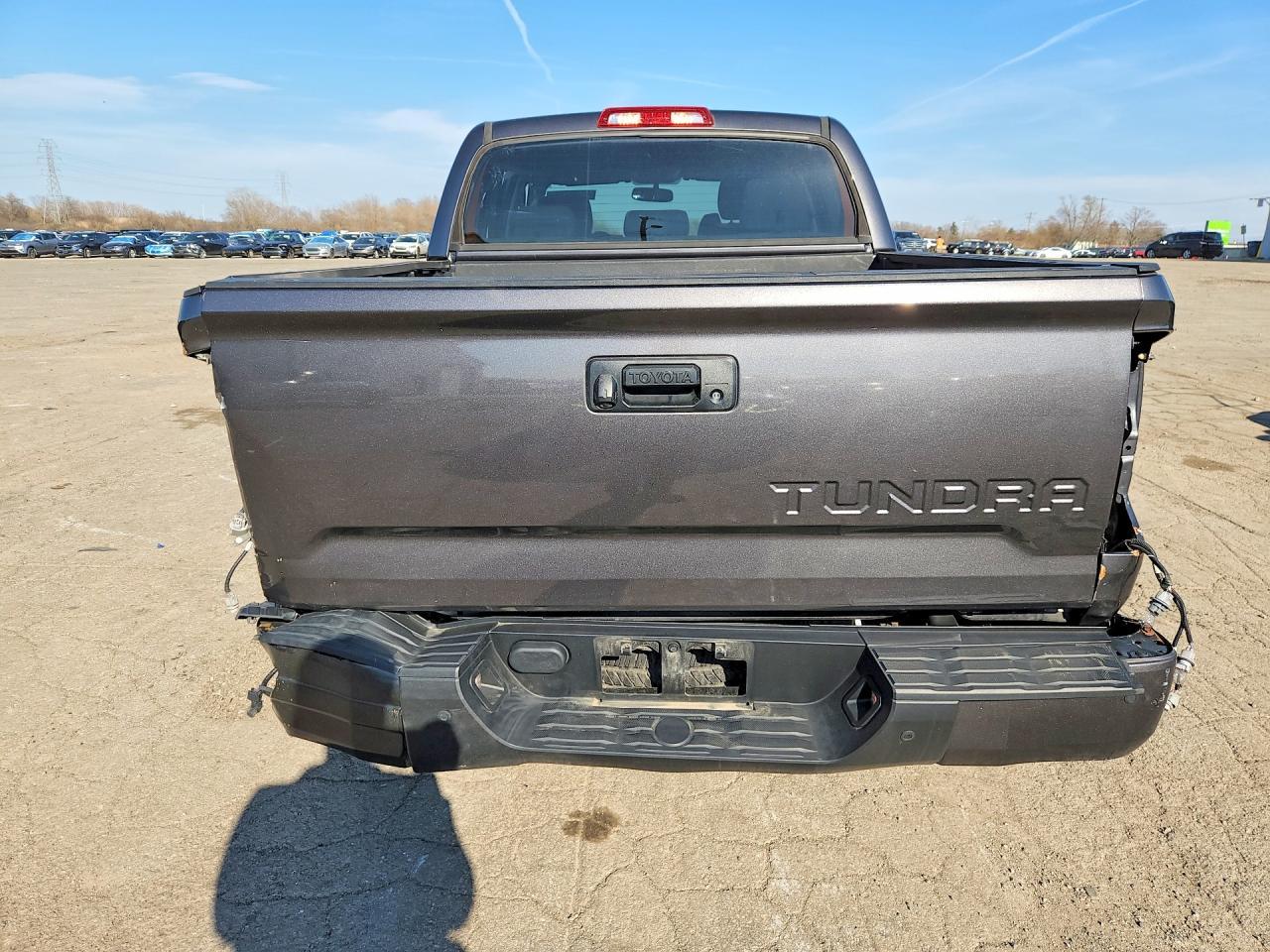 2016 TOYOTA TUNDRA