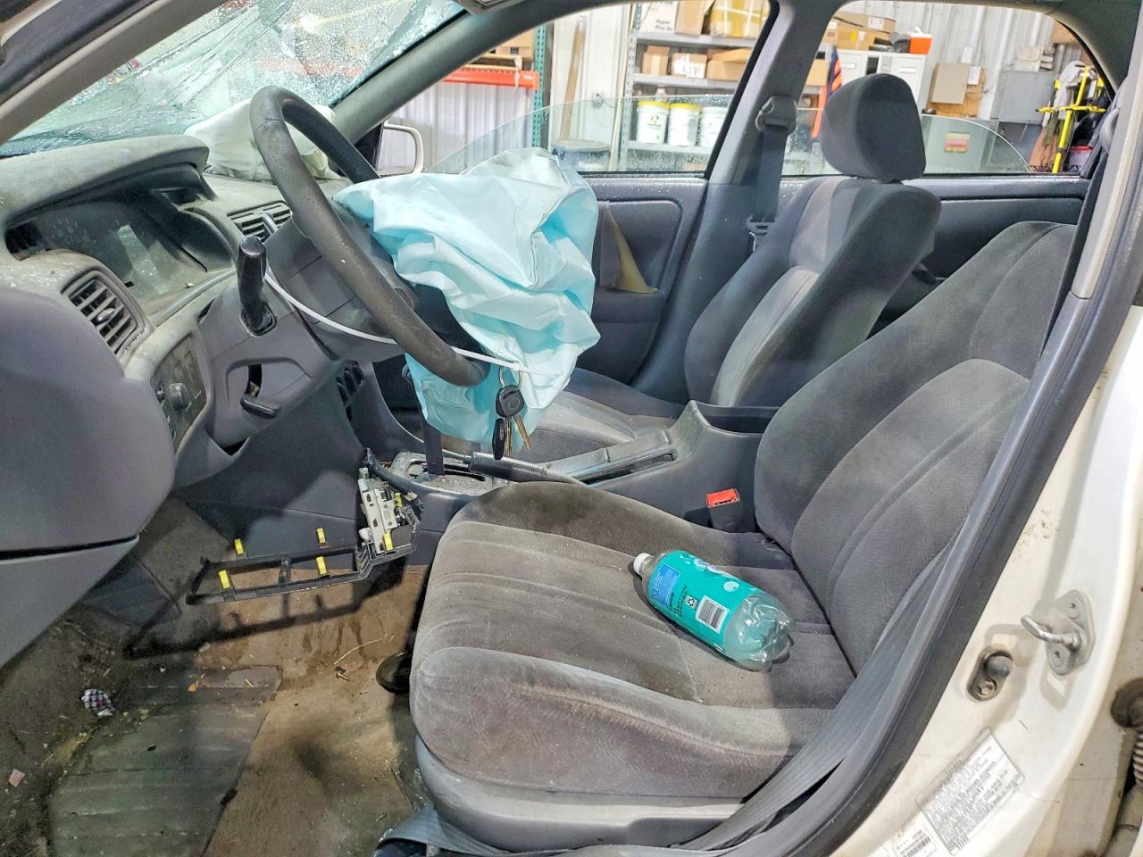 2001 TOYOTA CAMRY