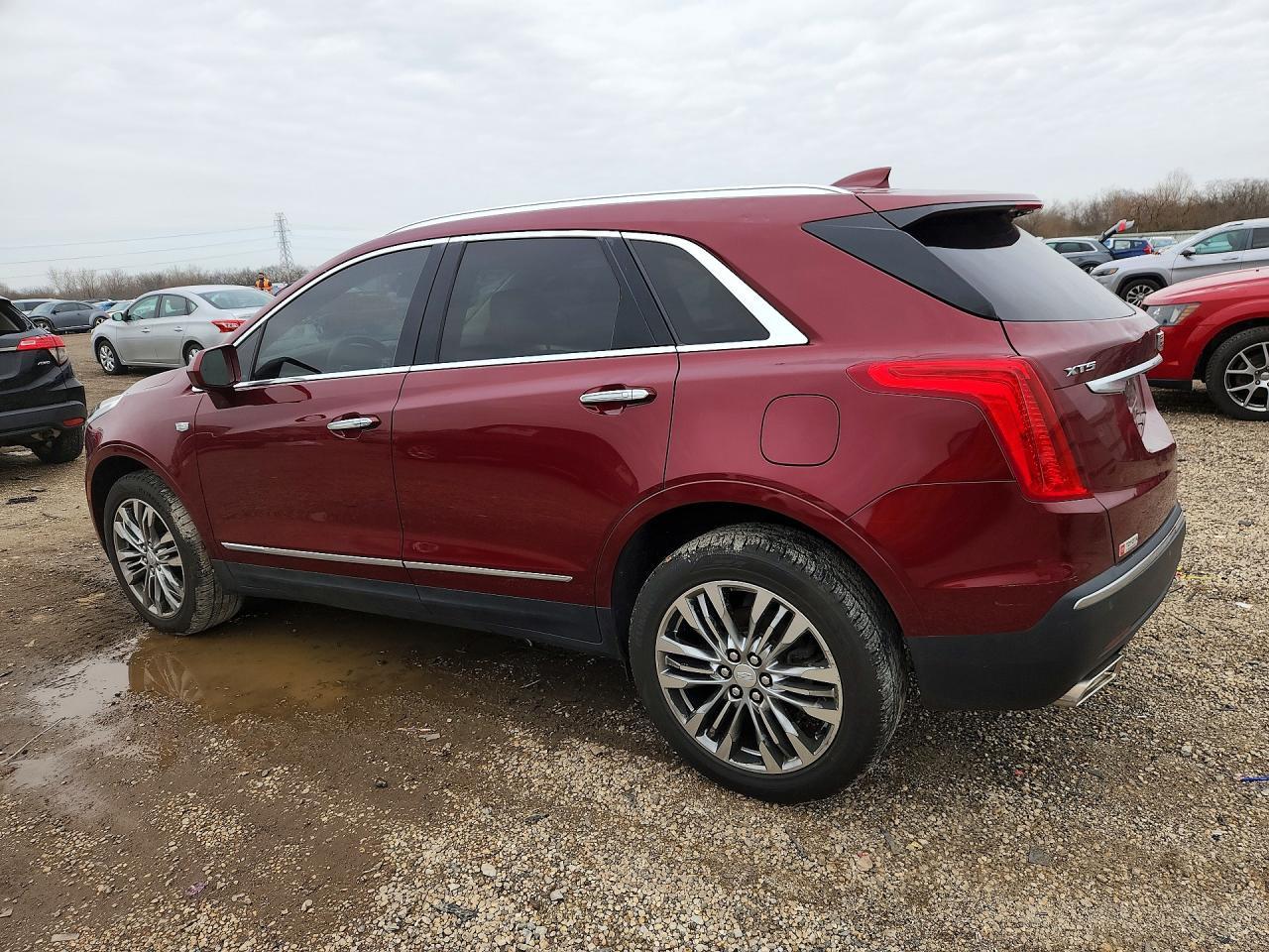 2017 CADILLAC XT5