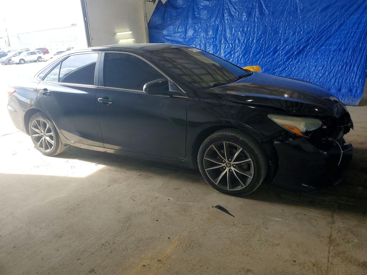 2016 TOYOTA CAMRY