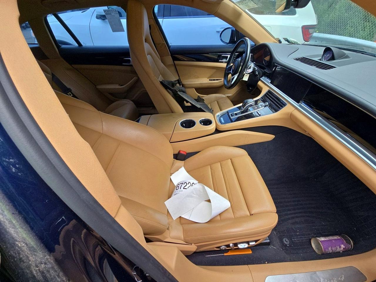 2018 PORSCHE Panamera