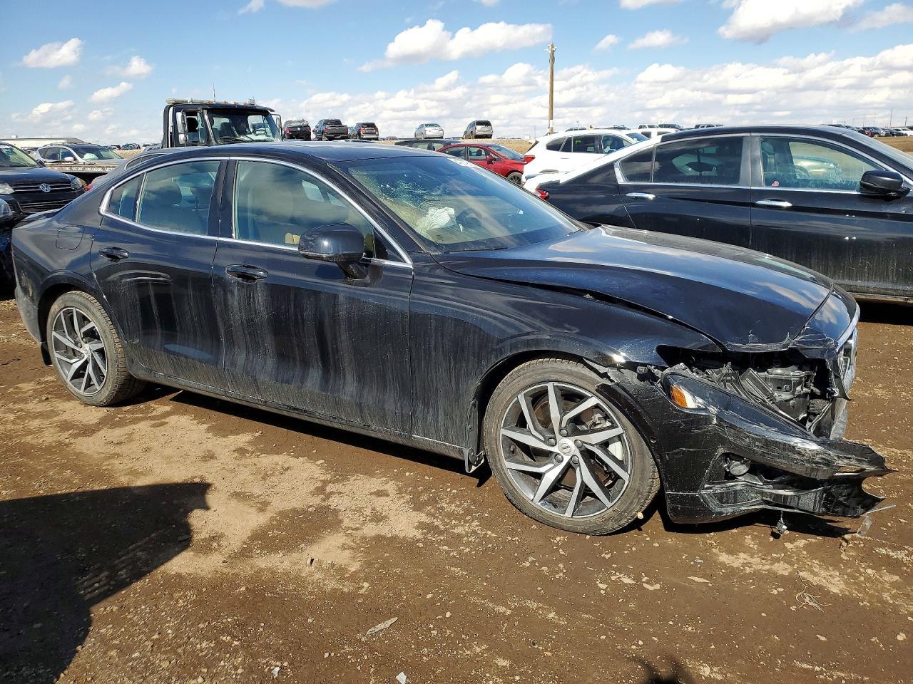 2020 VOLVO S60