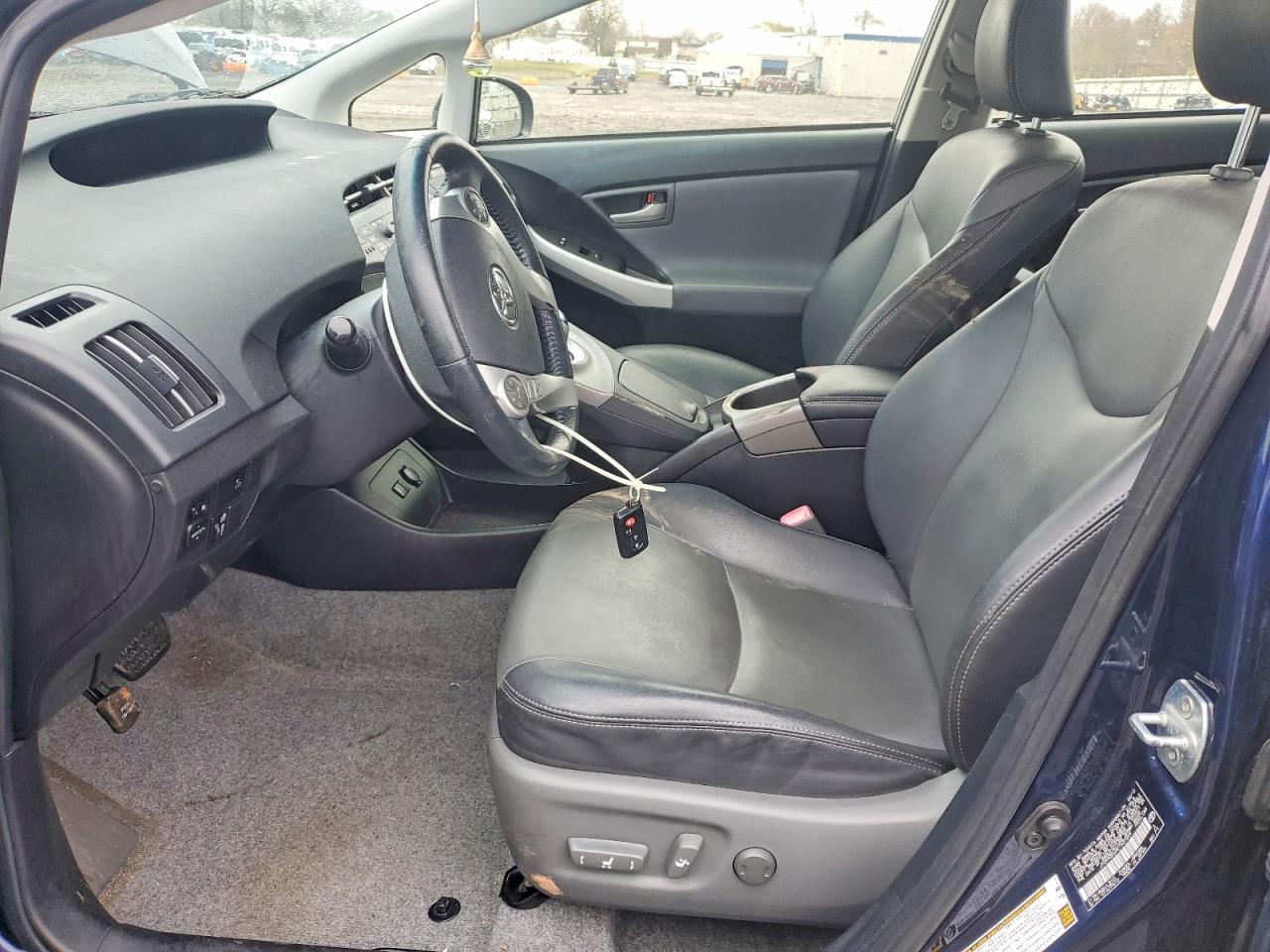 2012 TOYOTA PRIUS