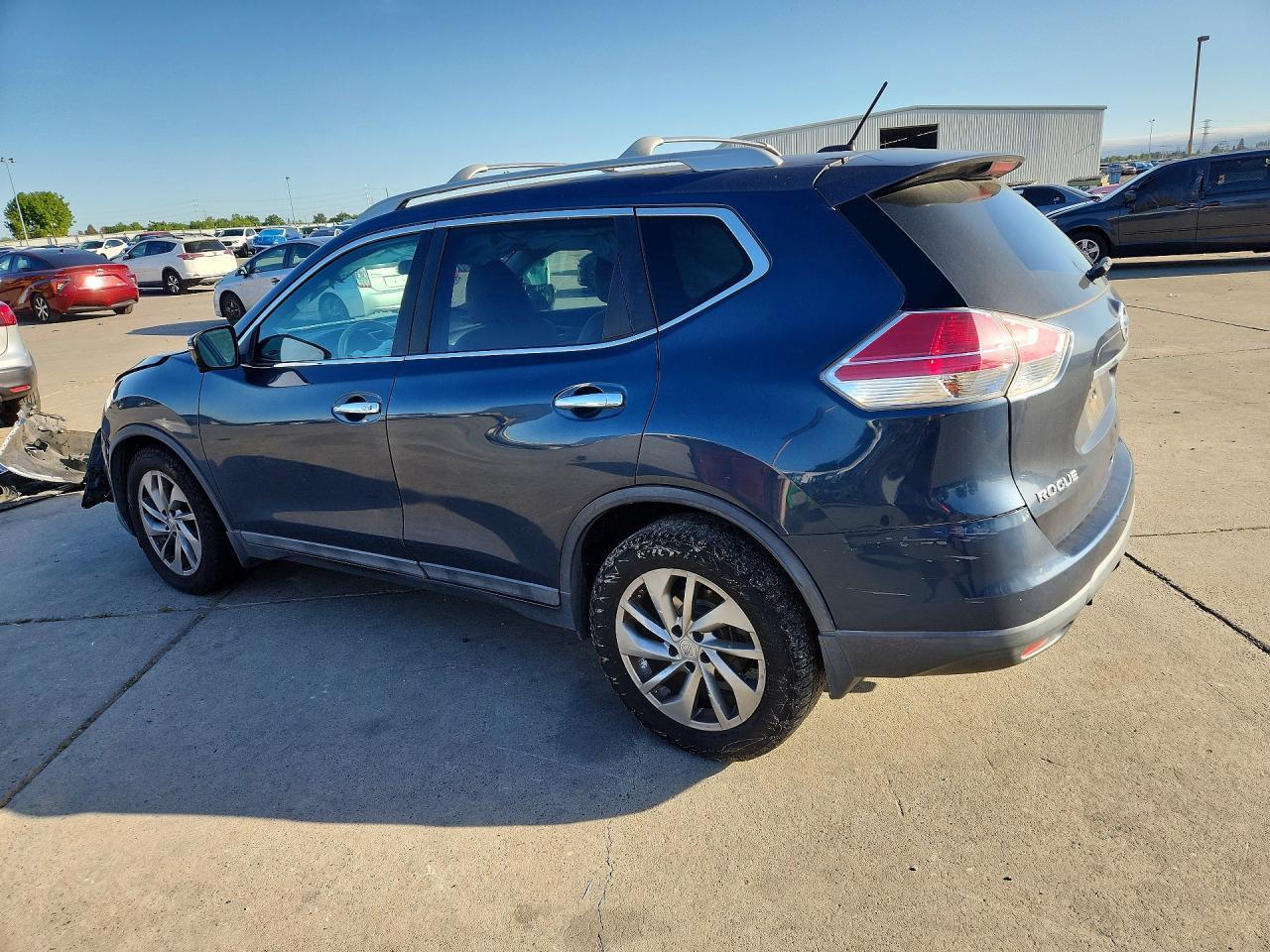 2015 NISSAN ROGUE