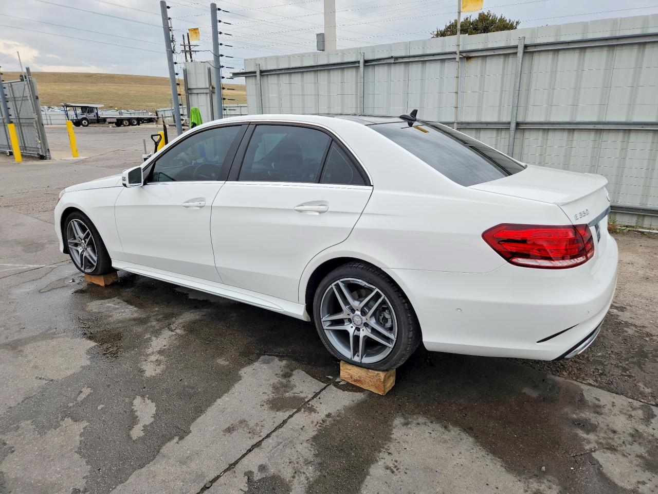 2014 MERCEDES-BENZ E-Class