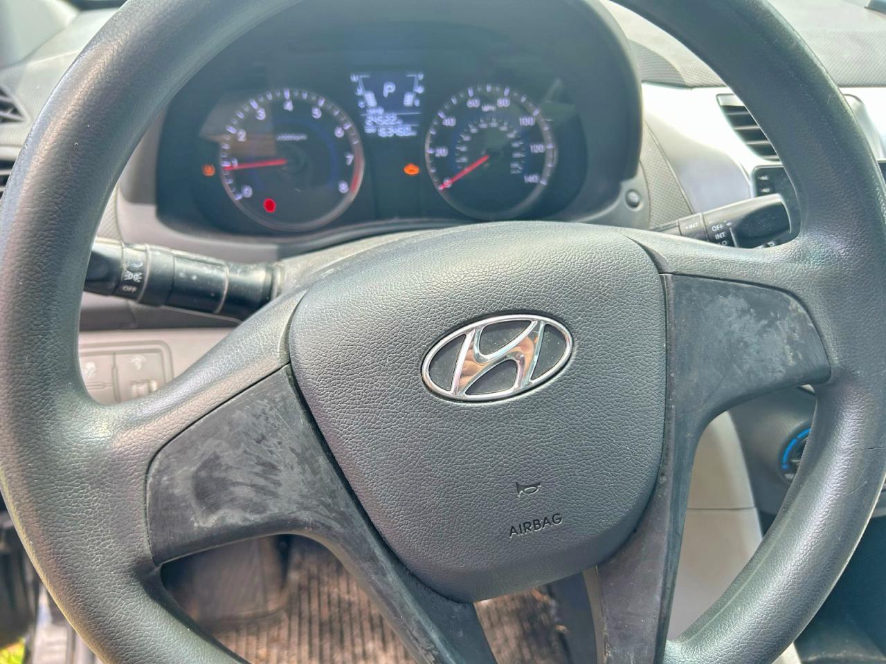 2013 HYUNDAI ACCENT