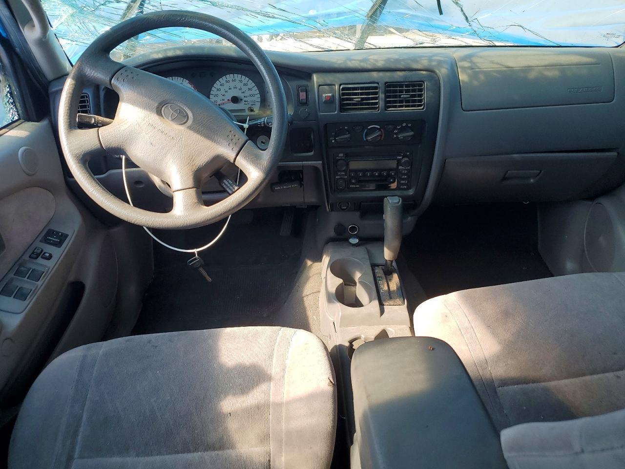 2002 TOYOTA TACOMA