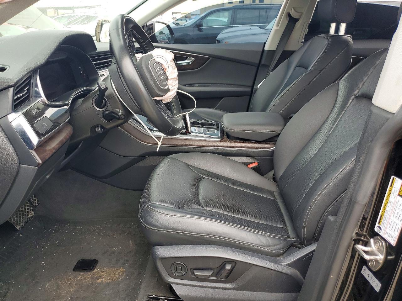 2020 AUDI Q8