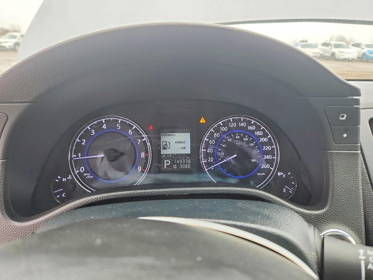 2011 INFINITI G37