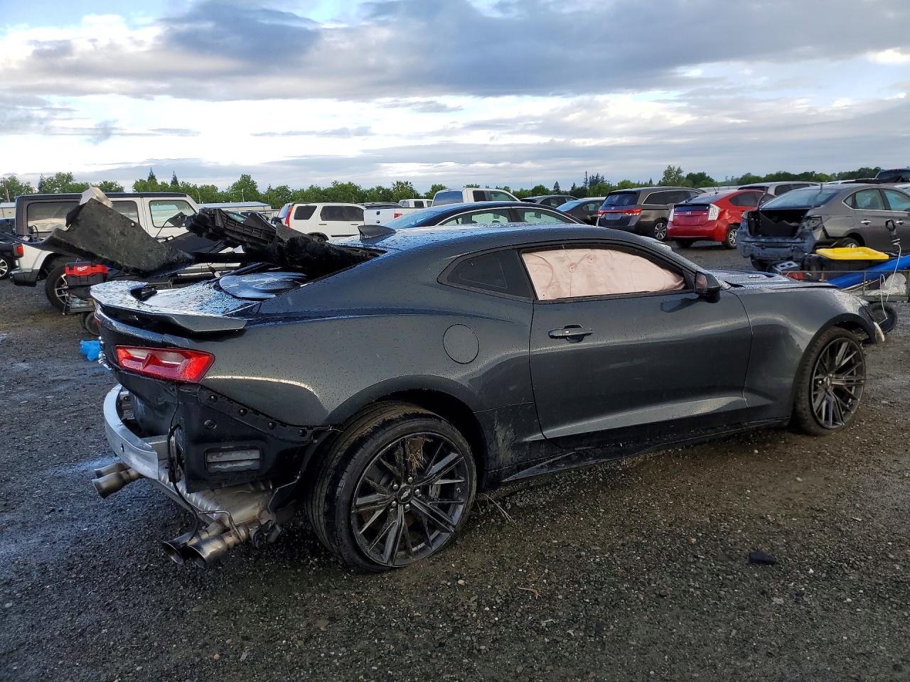 2018 CHEVROLET Camaro