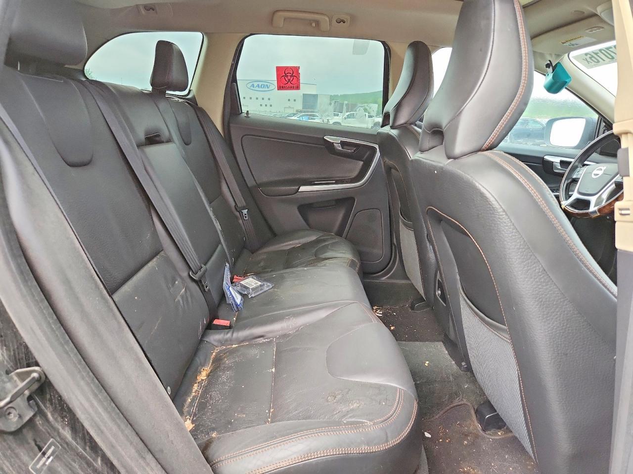 2012 VOLVO XC60