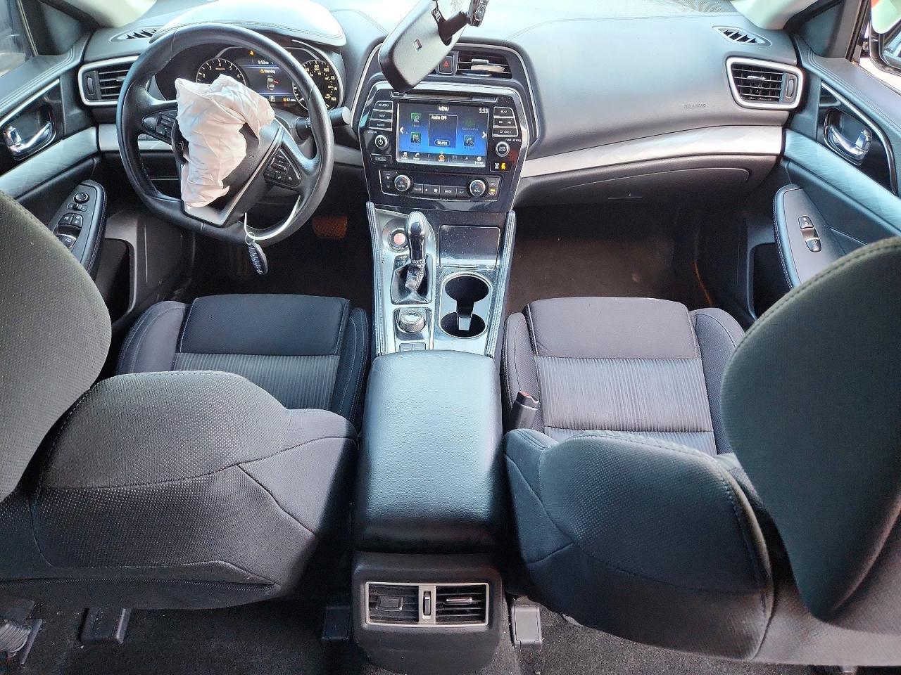 2017 NISSAN Maxima