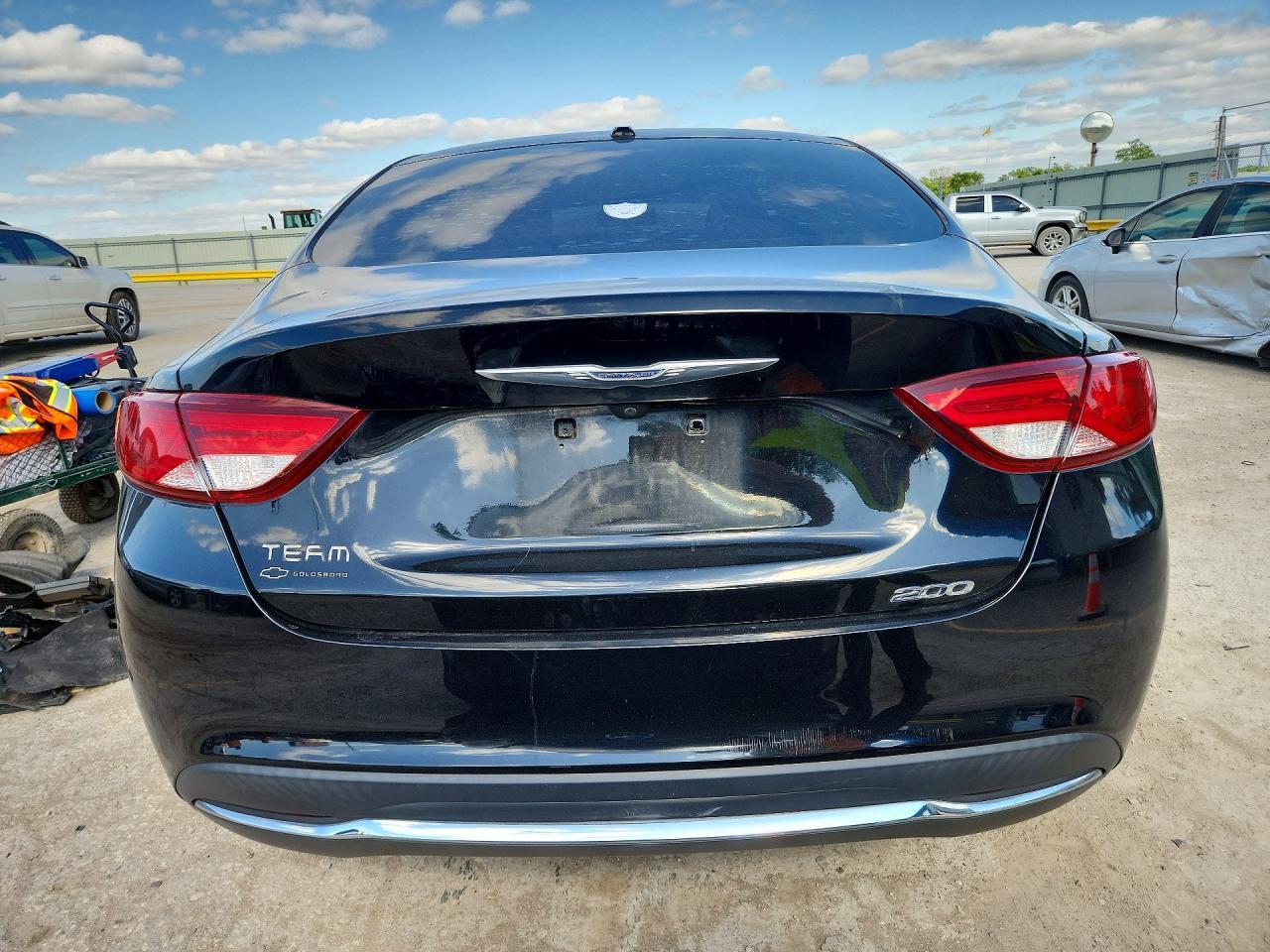 2015 CHRYSLER 200