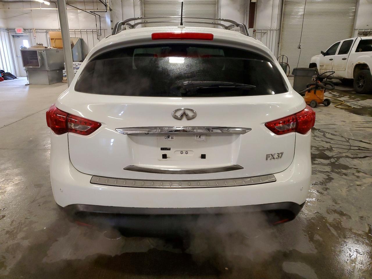 2013 INFINITI FX37