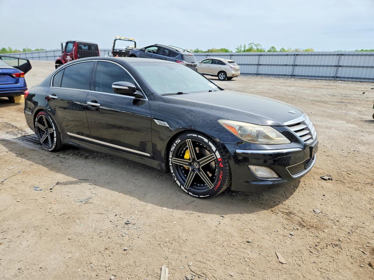 2012 HYUNDAI GENESIS