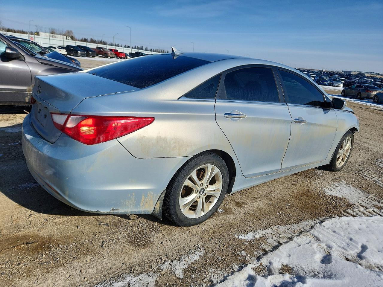 2011 HYUNDAI SONATA