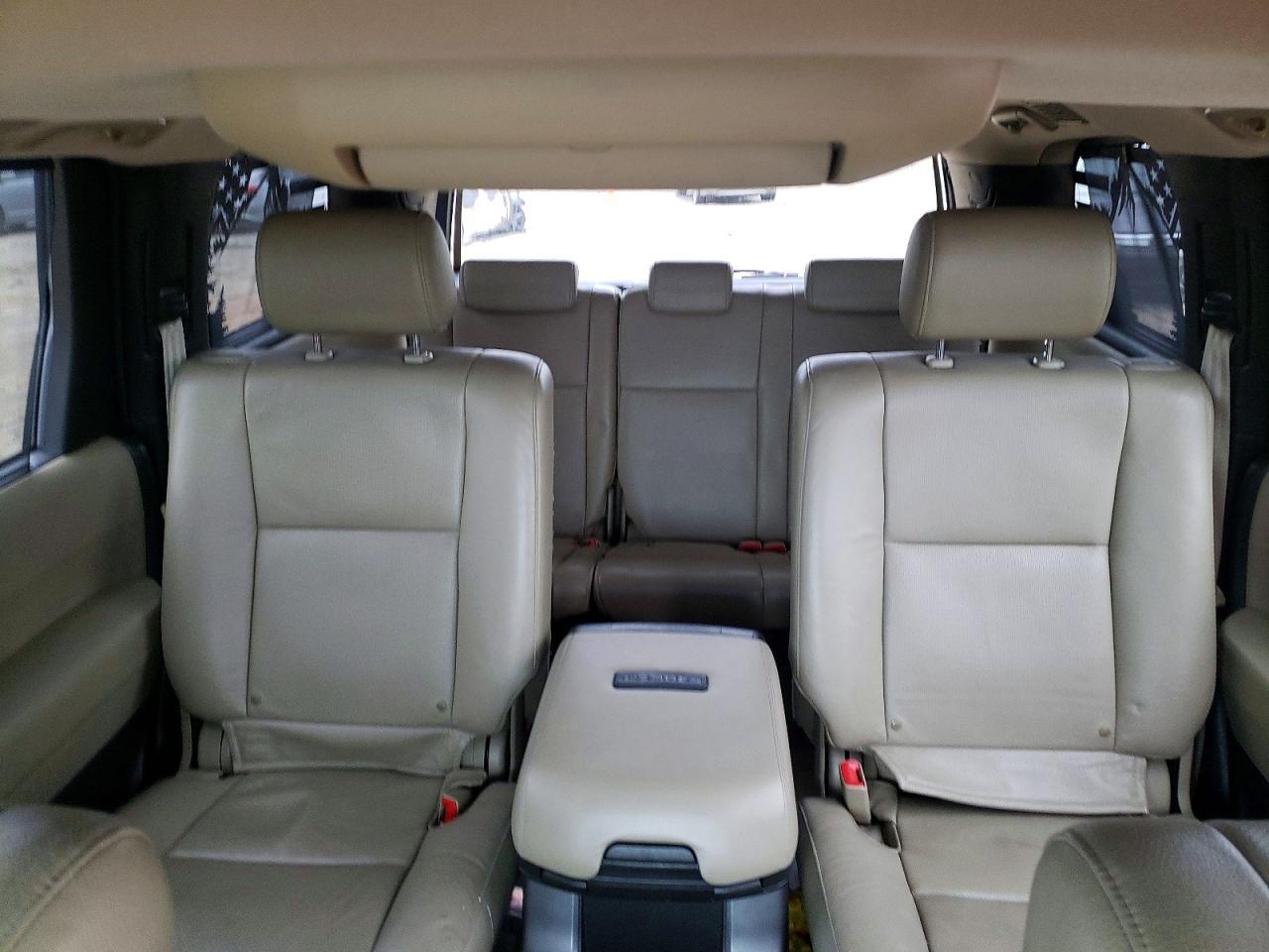2011 TOYOTA Sequoia