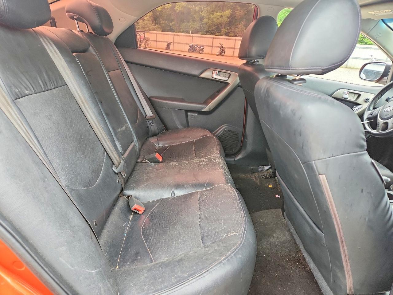 2010 KIA FORTE