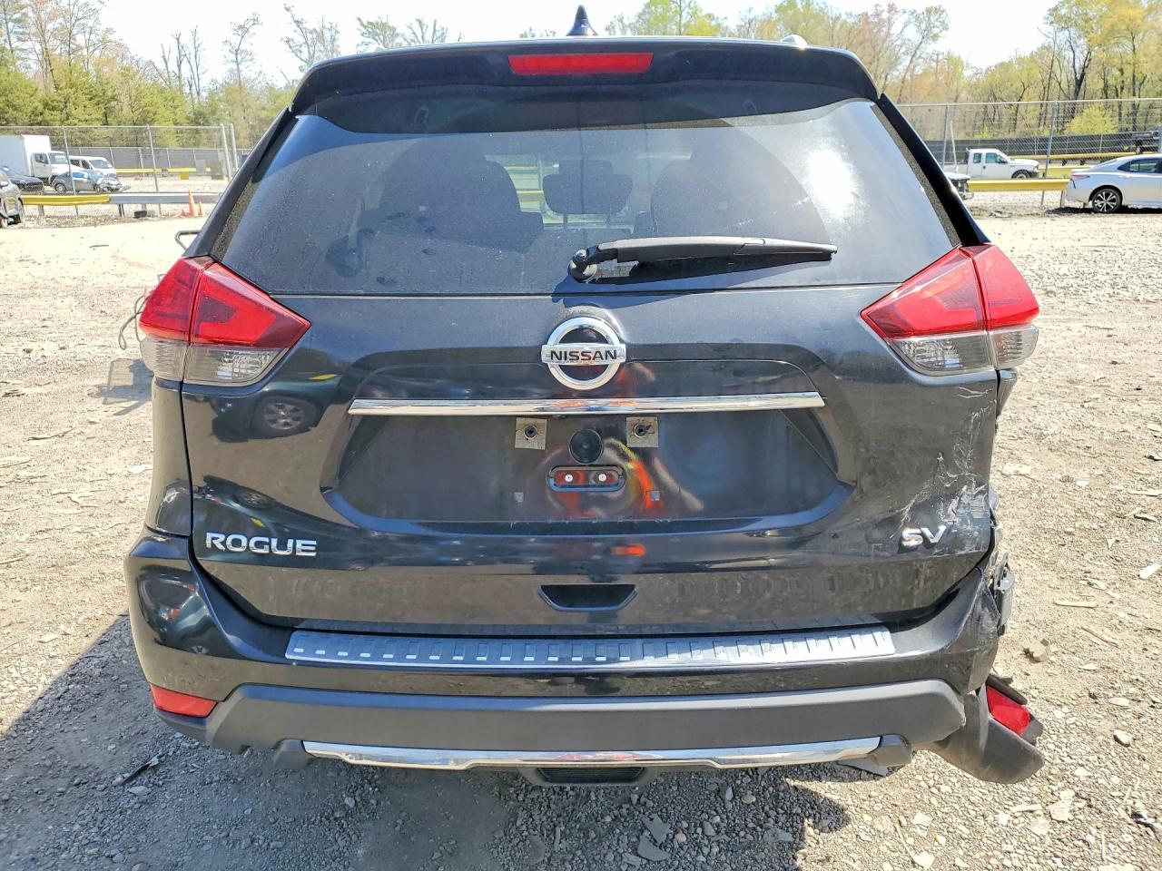 2017 NISSAN ROGUE