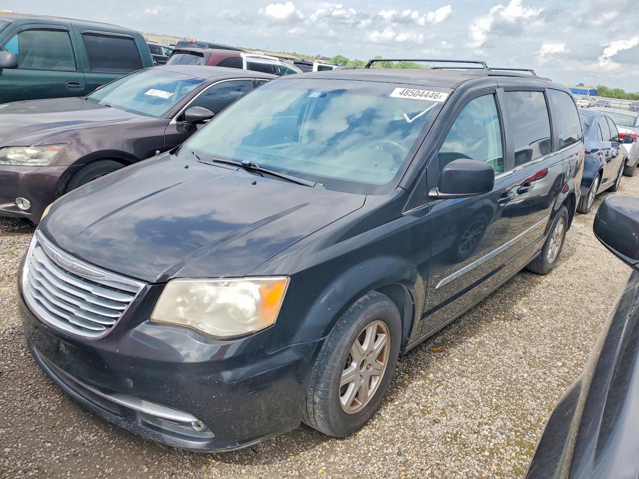 2012 CHRYSLER Town & Country