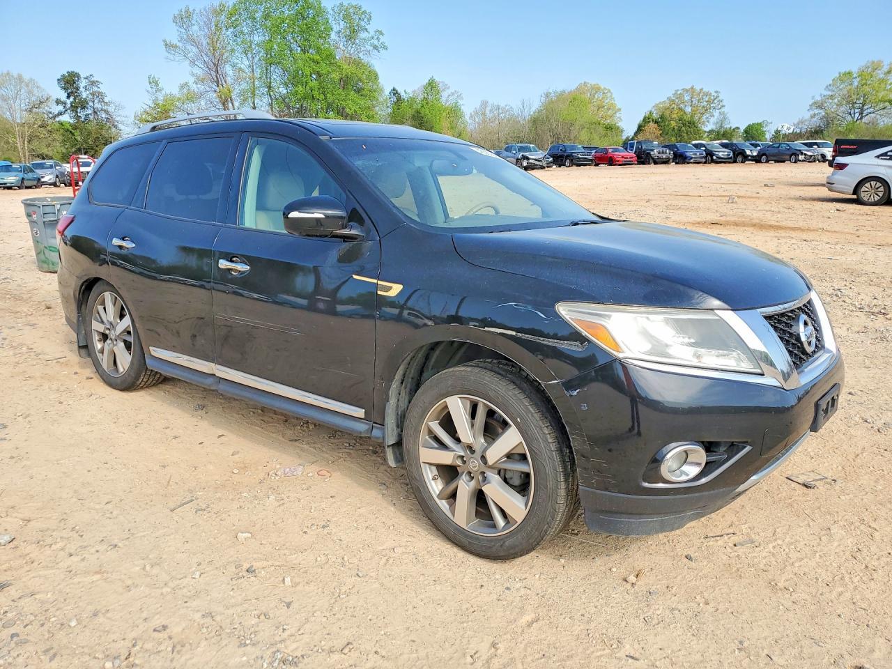 2015 NISSAN PATHFINDER