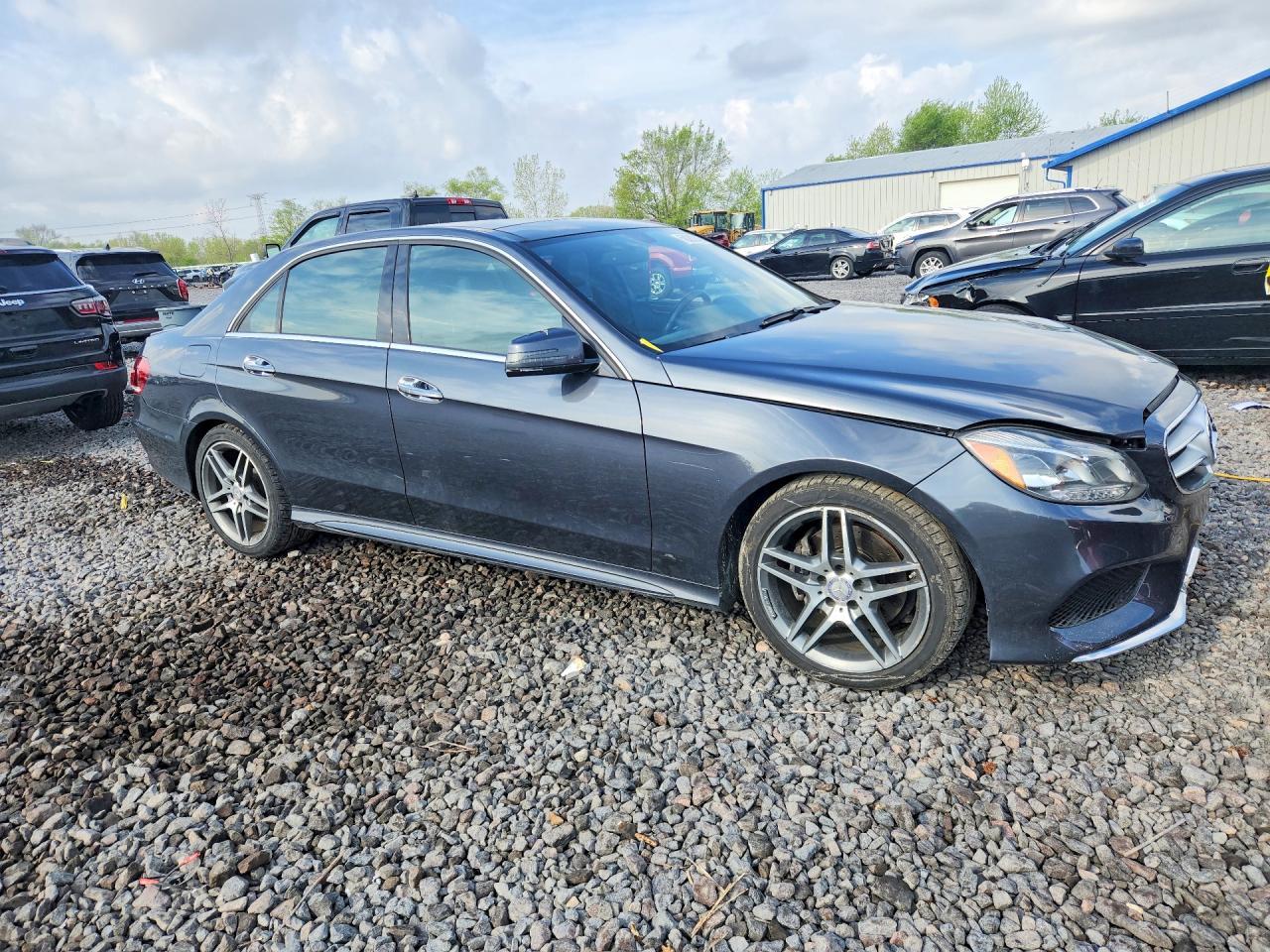 2014 MERCEDES-BENZ E-Class