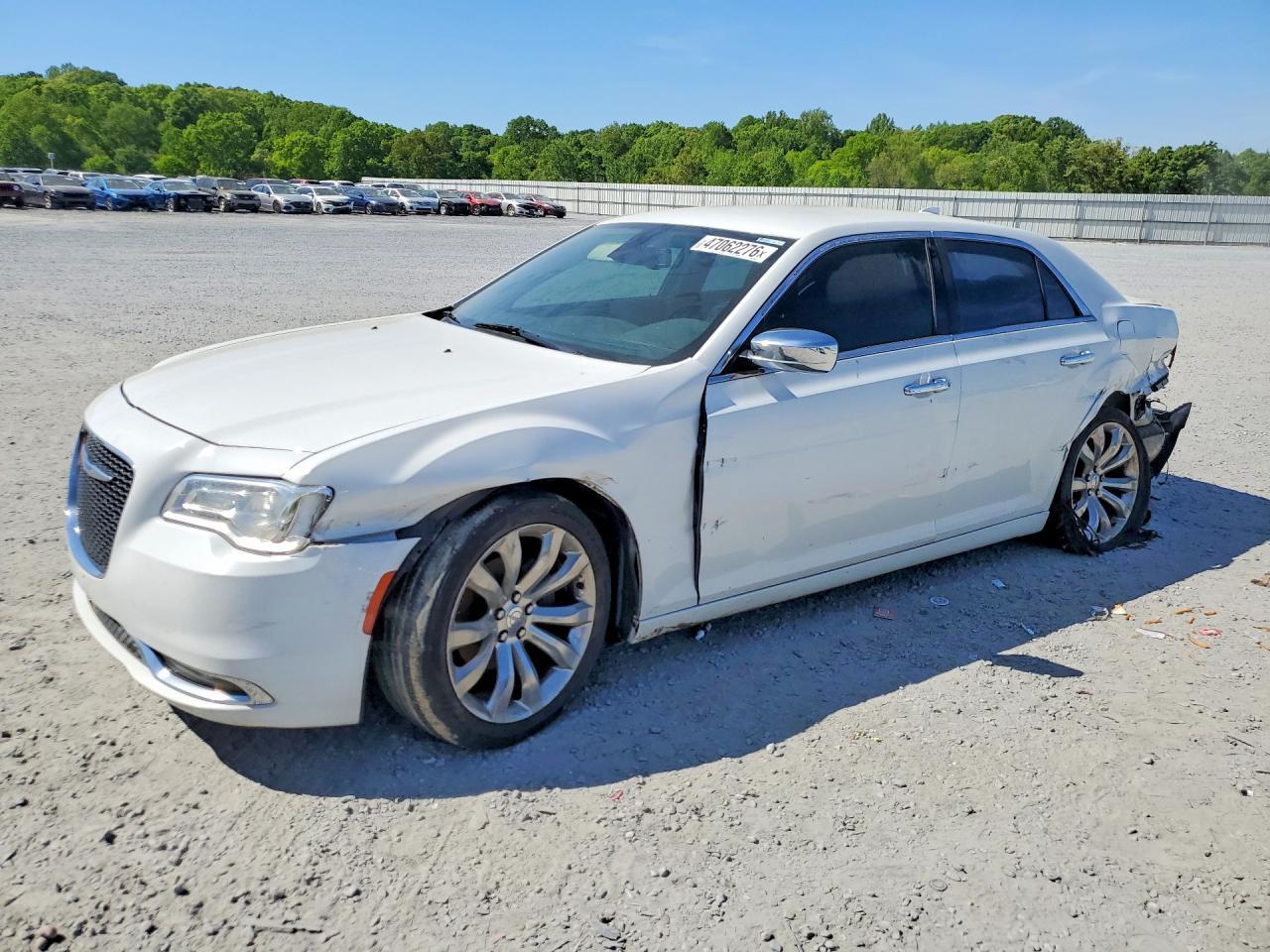 2019 CHRYSLER 300