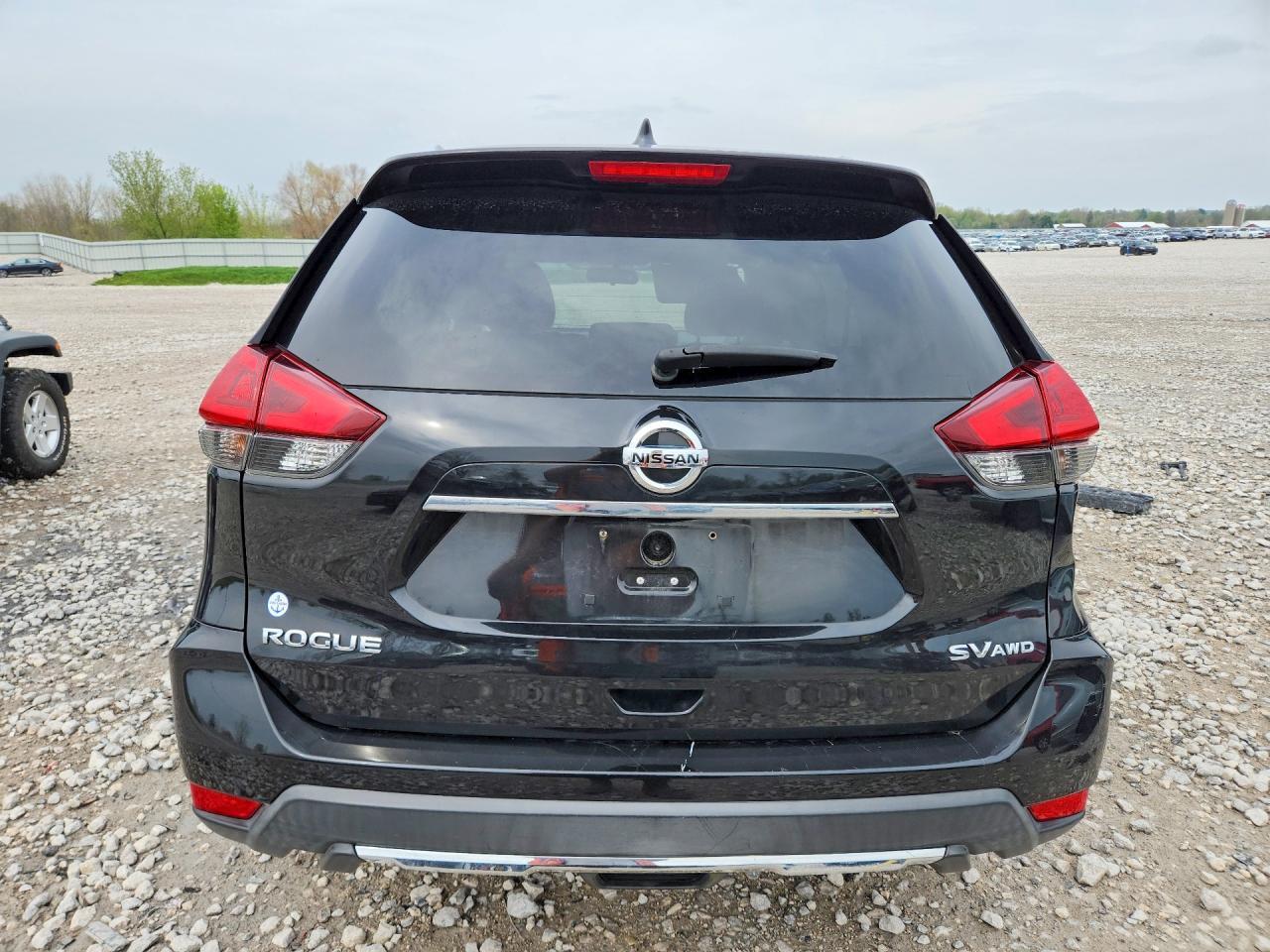 2018 NISSAN ROGUE