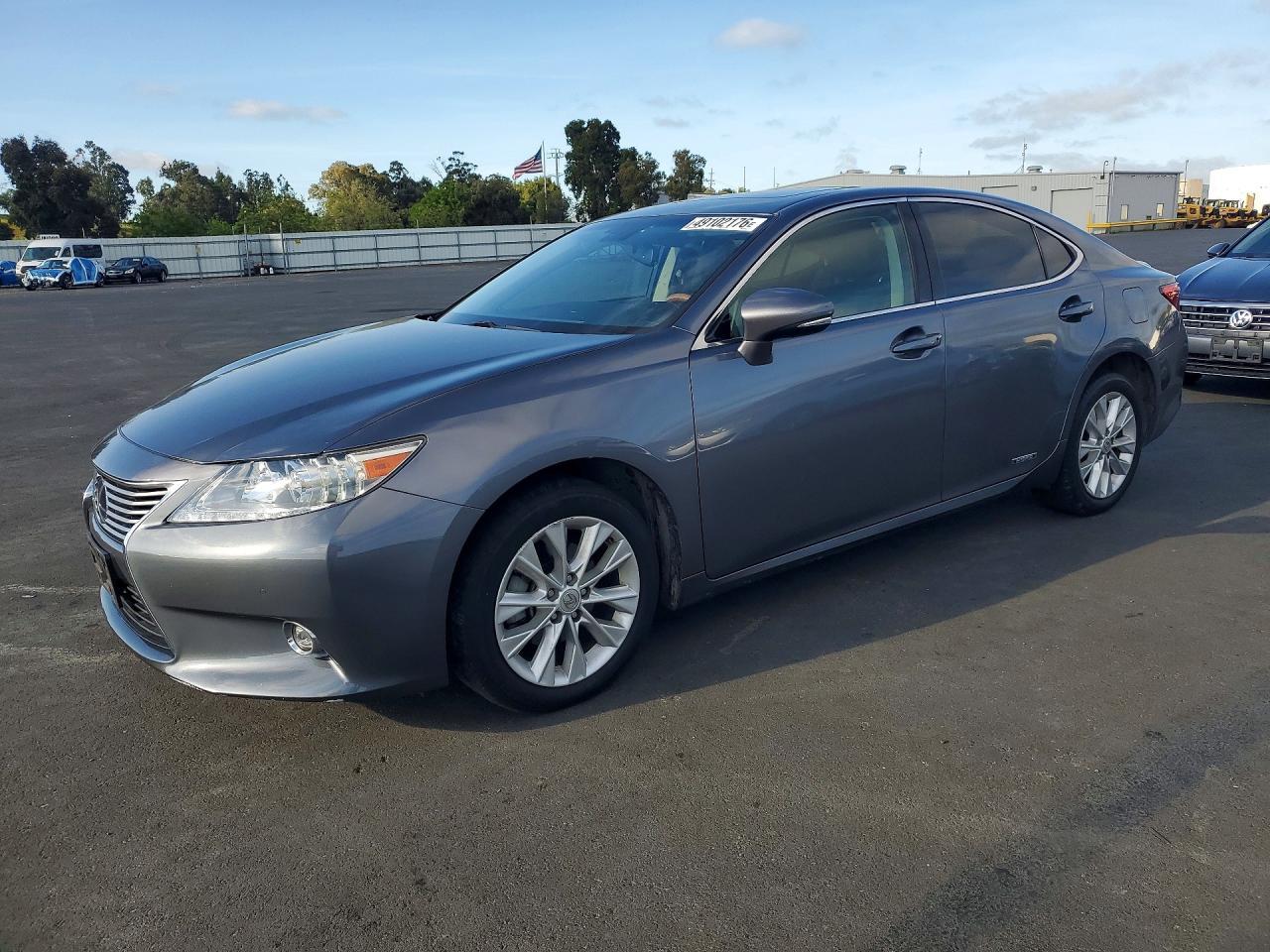 2014 LEXUS ES 300H