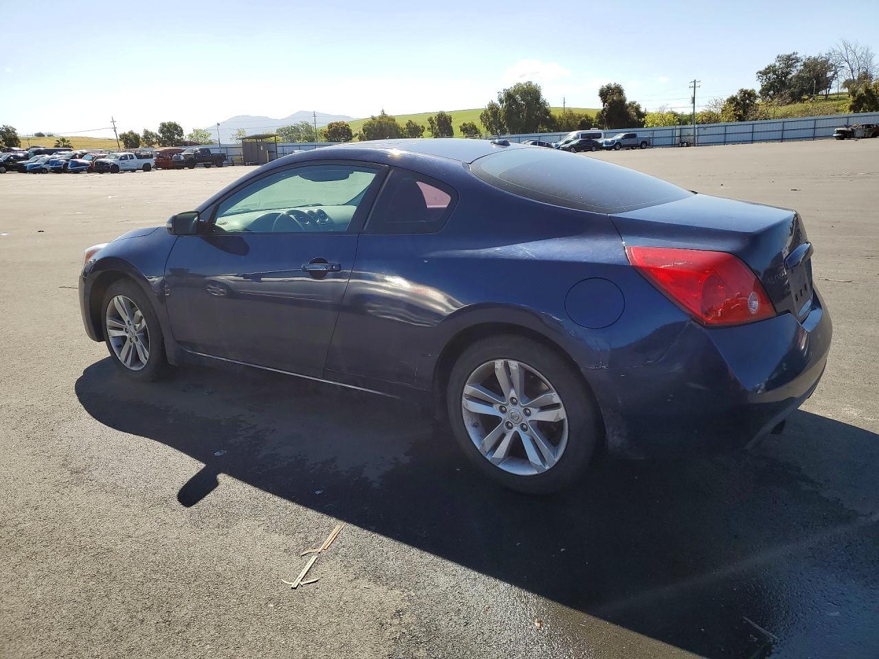 2012 NISSAN ALTIMA