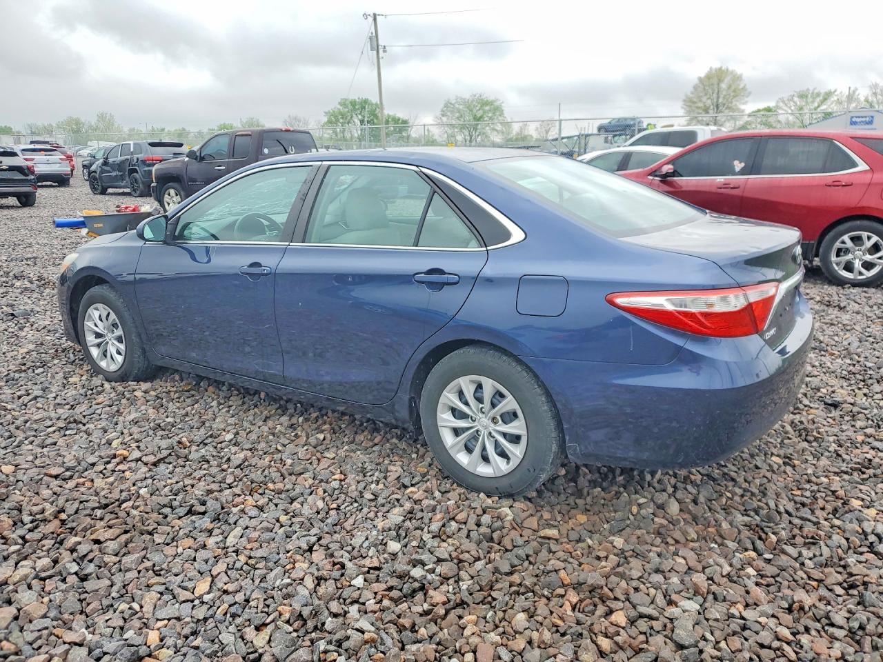 2015 TOYOTA CAMRY