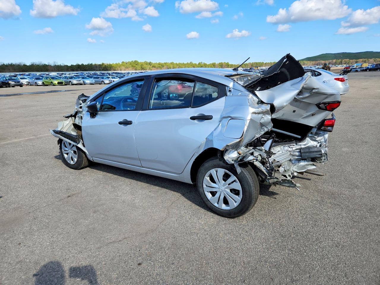 2024 NISSAN VERSA