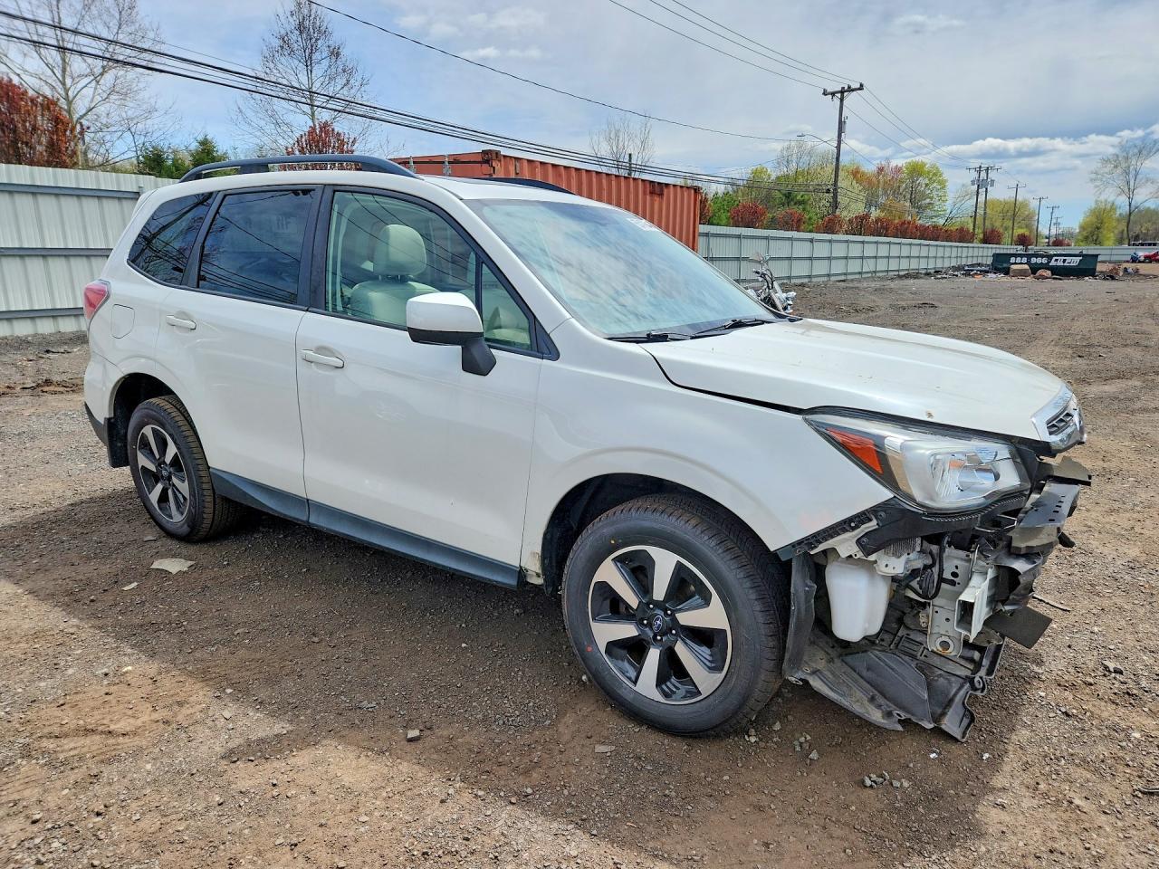 2017 SUBARU FORESTER