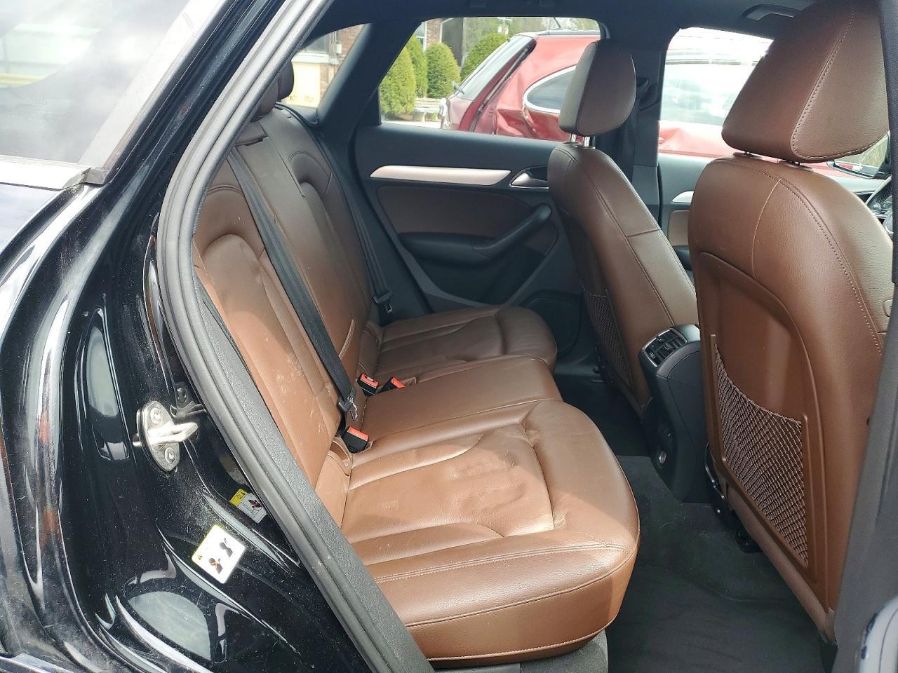 2016 AUDI Q3