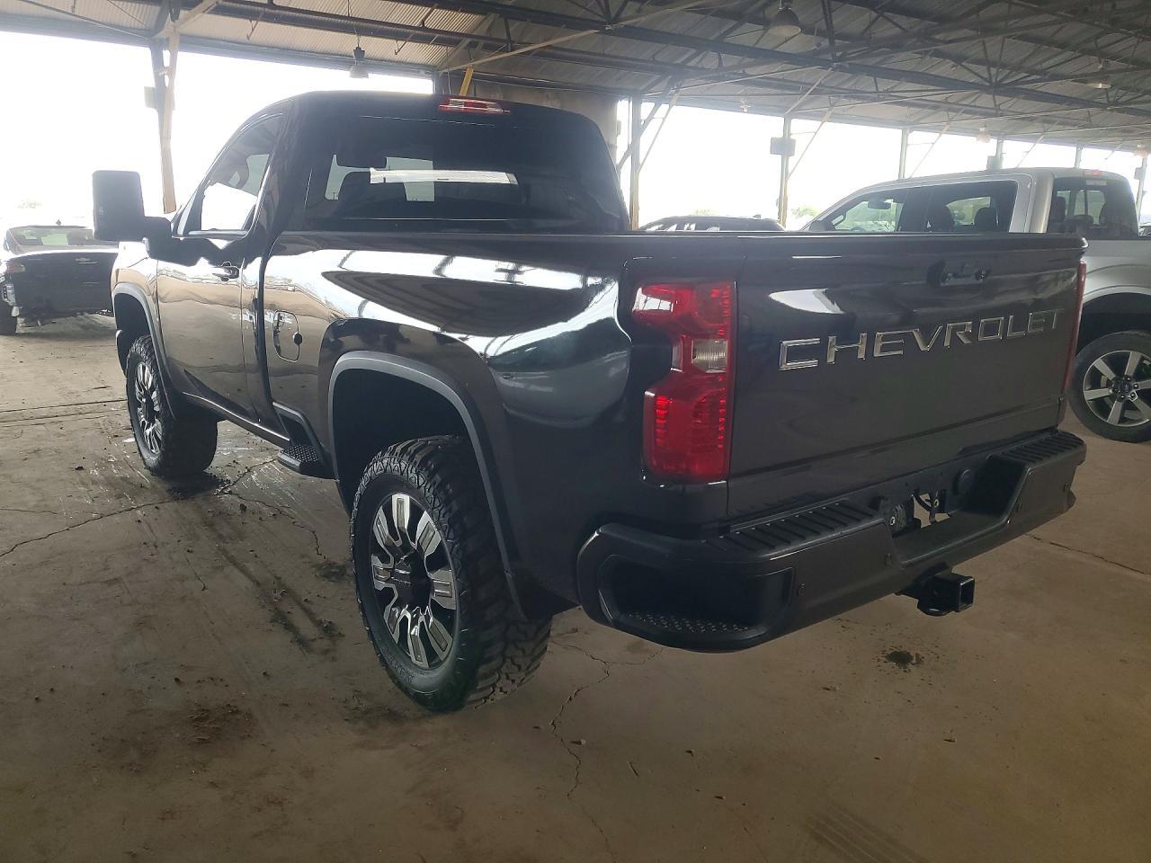 2024 CHEVROLET Silverado