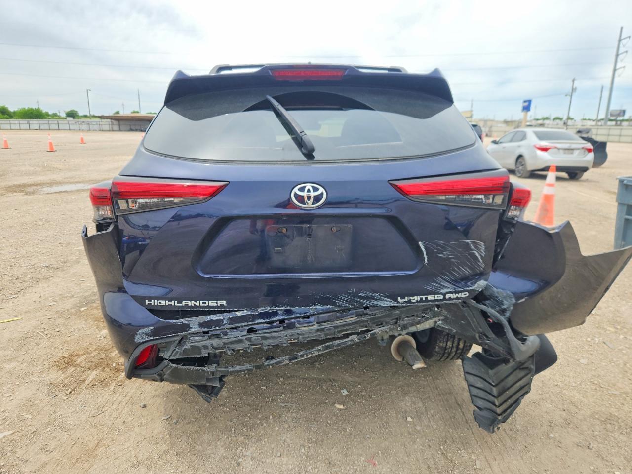 2022 TOYOTA HIGHLANDER