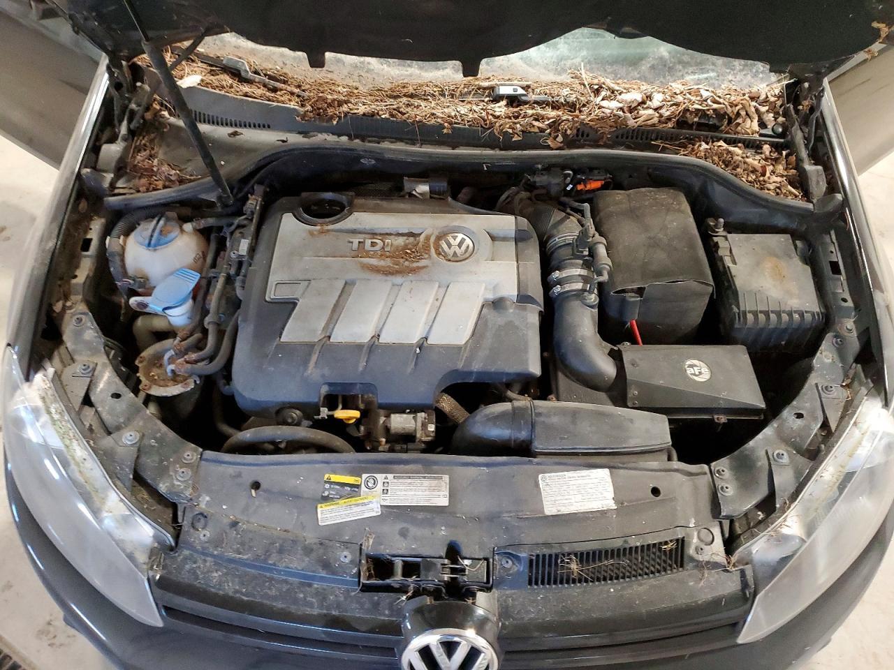 2014 VOLKSWAGEN GOLF