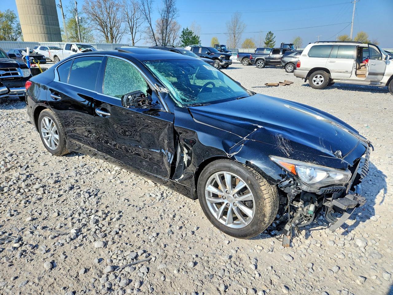 2016 INFINITI Q50