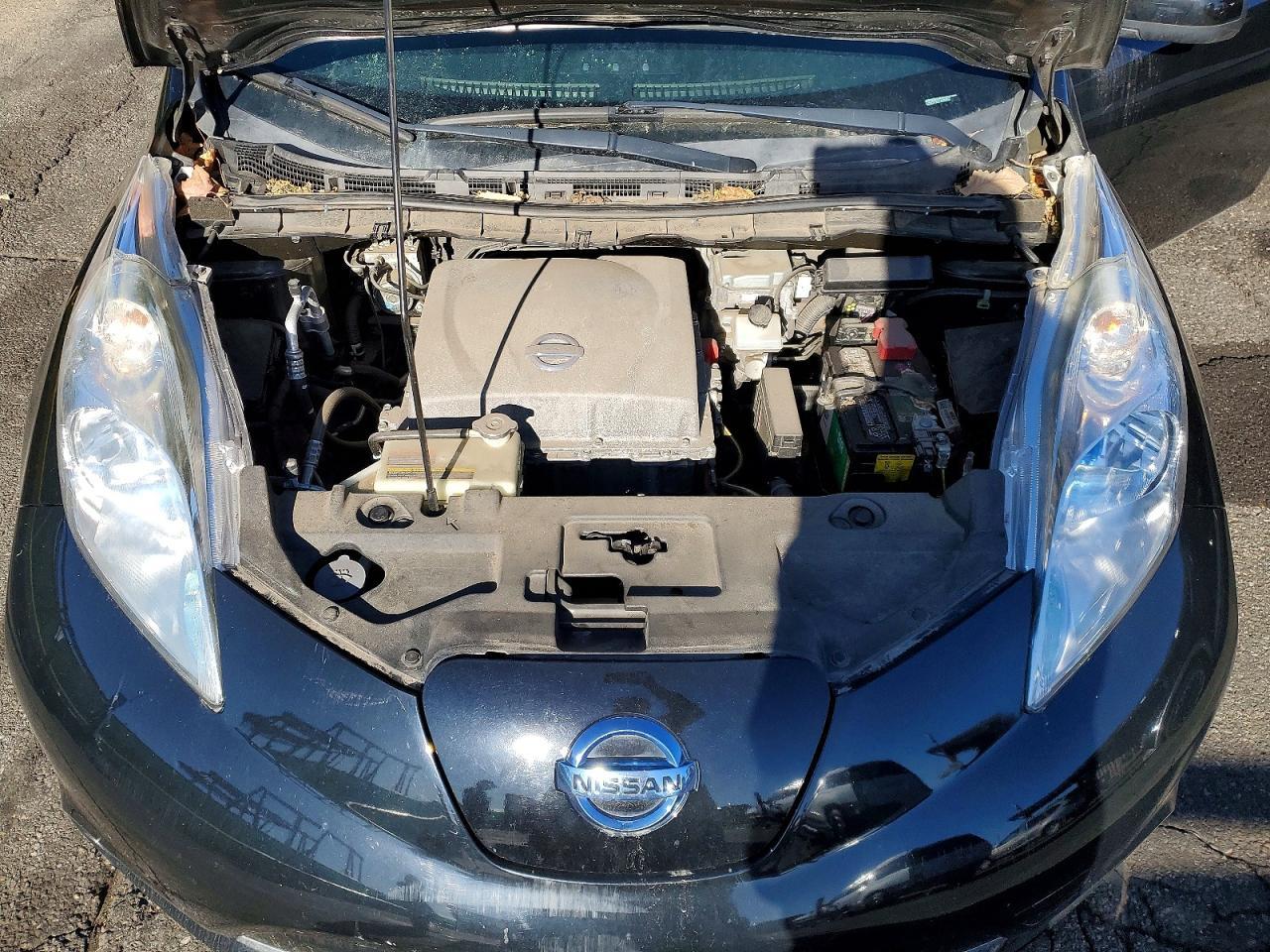 2013 NISSAN LEAF