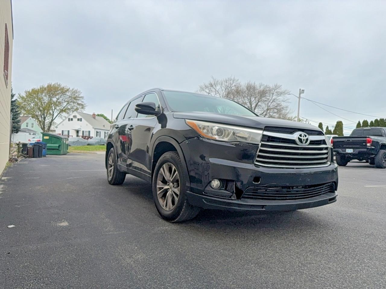 2015 TOYOTA HIGHLANDER