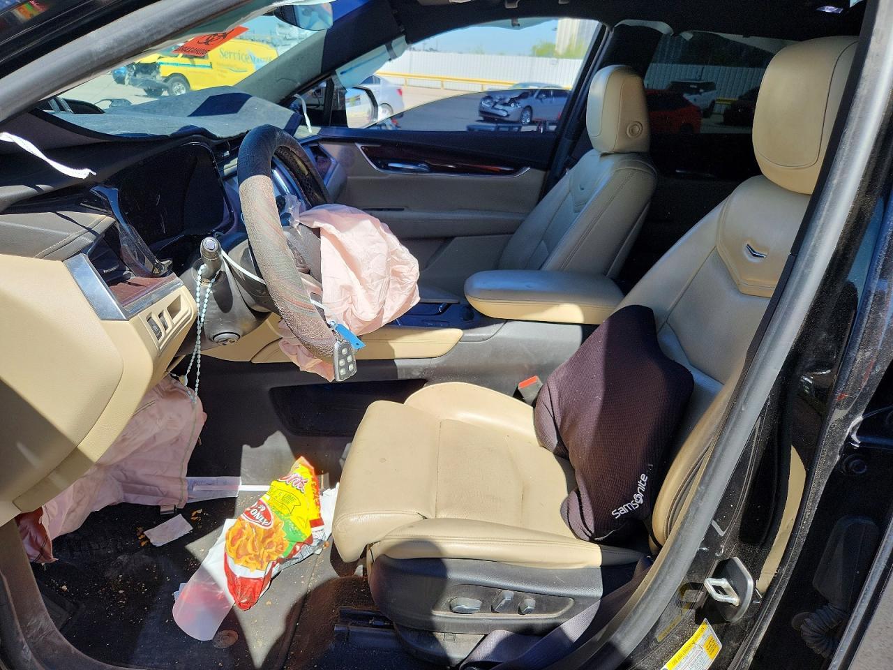 2017 CADILLAC XT5