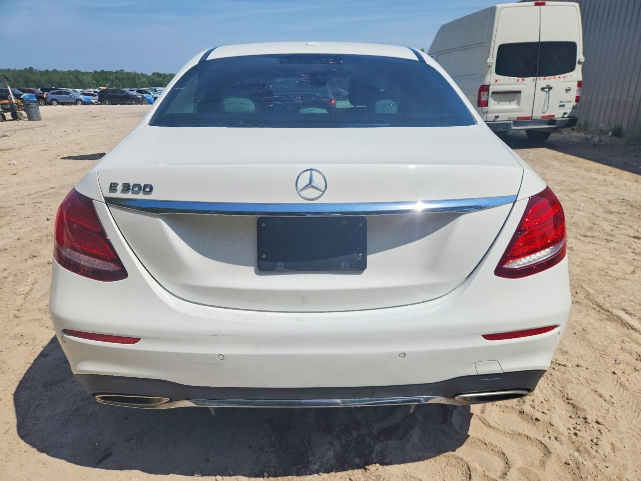 2017 MERCEDES-BENZ E-Class