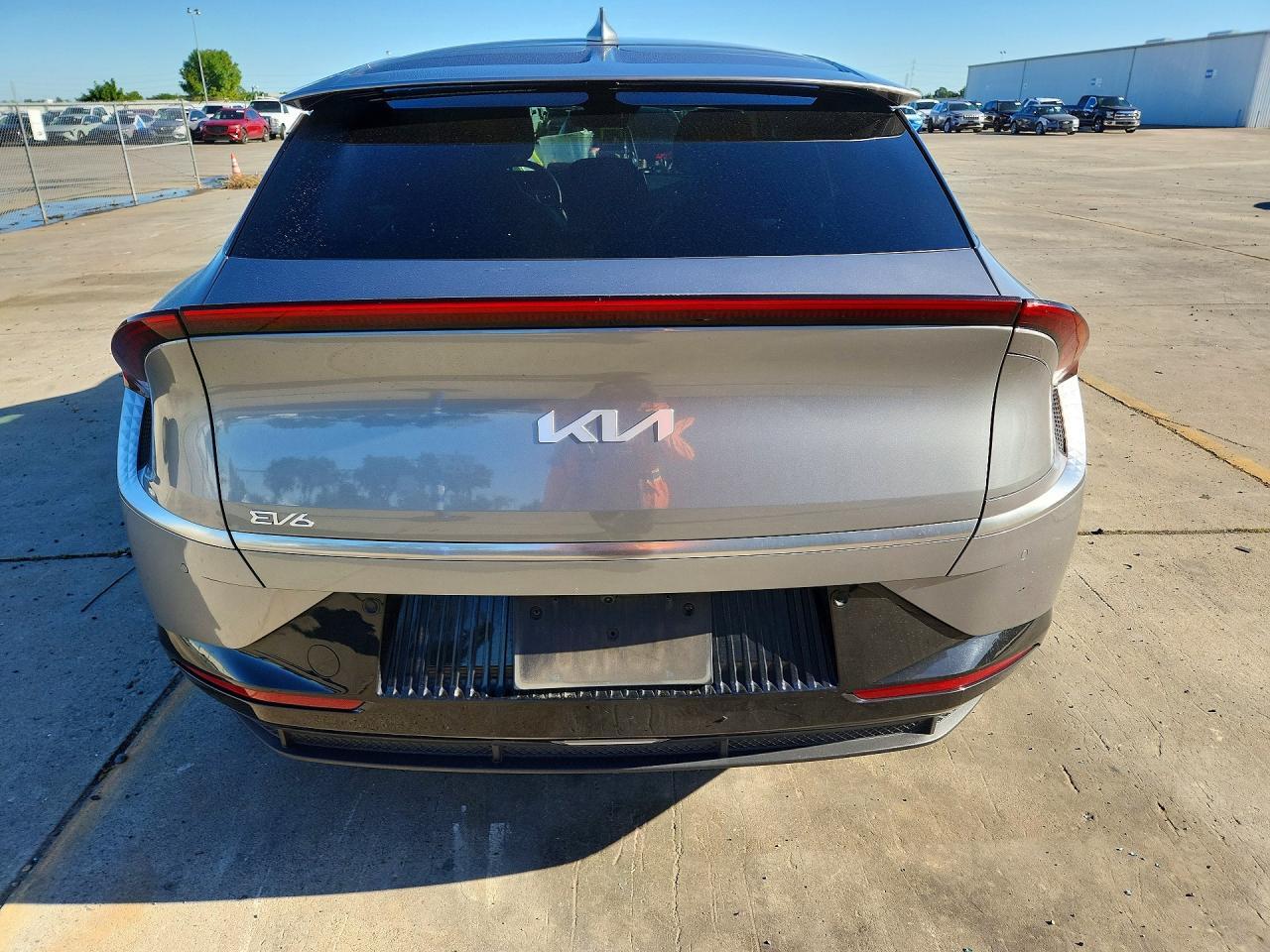 2023 KIA EV6
