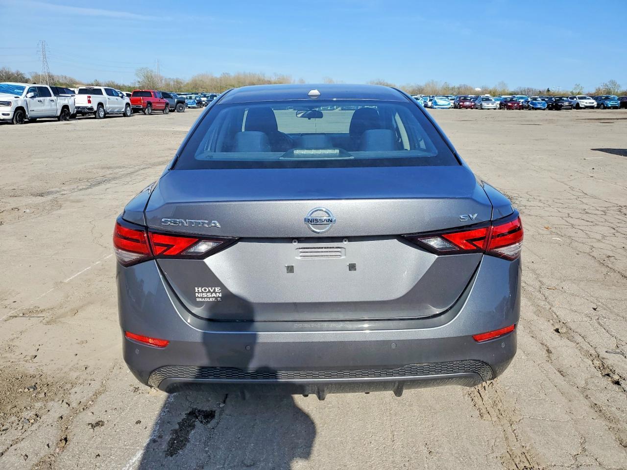 2022 NISSAN SENTRA
