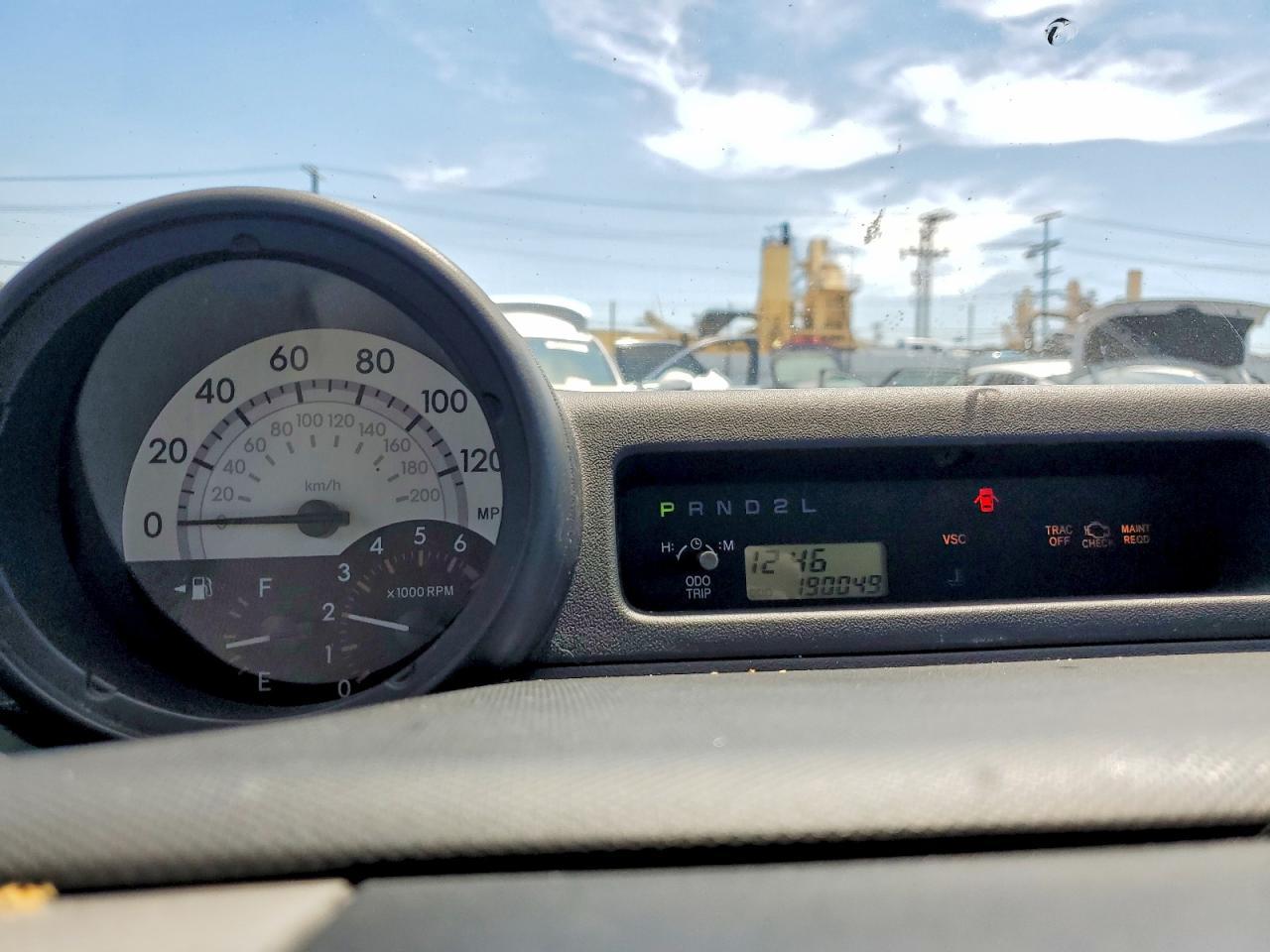 2005 TOYOTA SCION