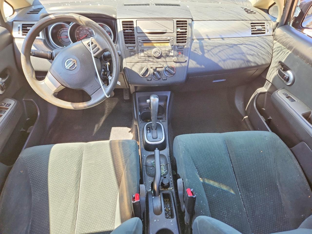 2011 NISSAN VERSA