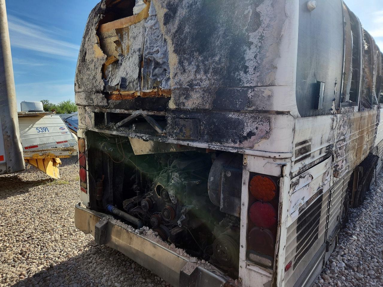 1999 Prevost Bus