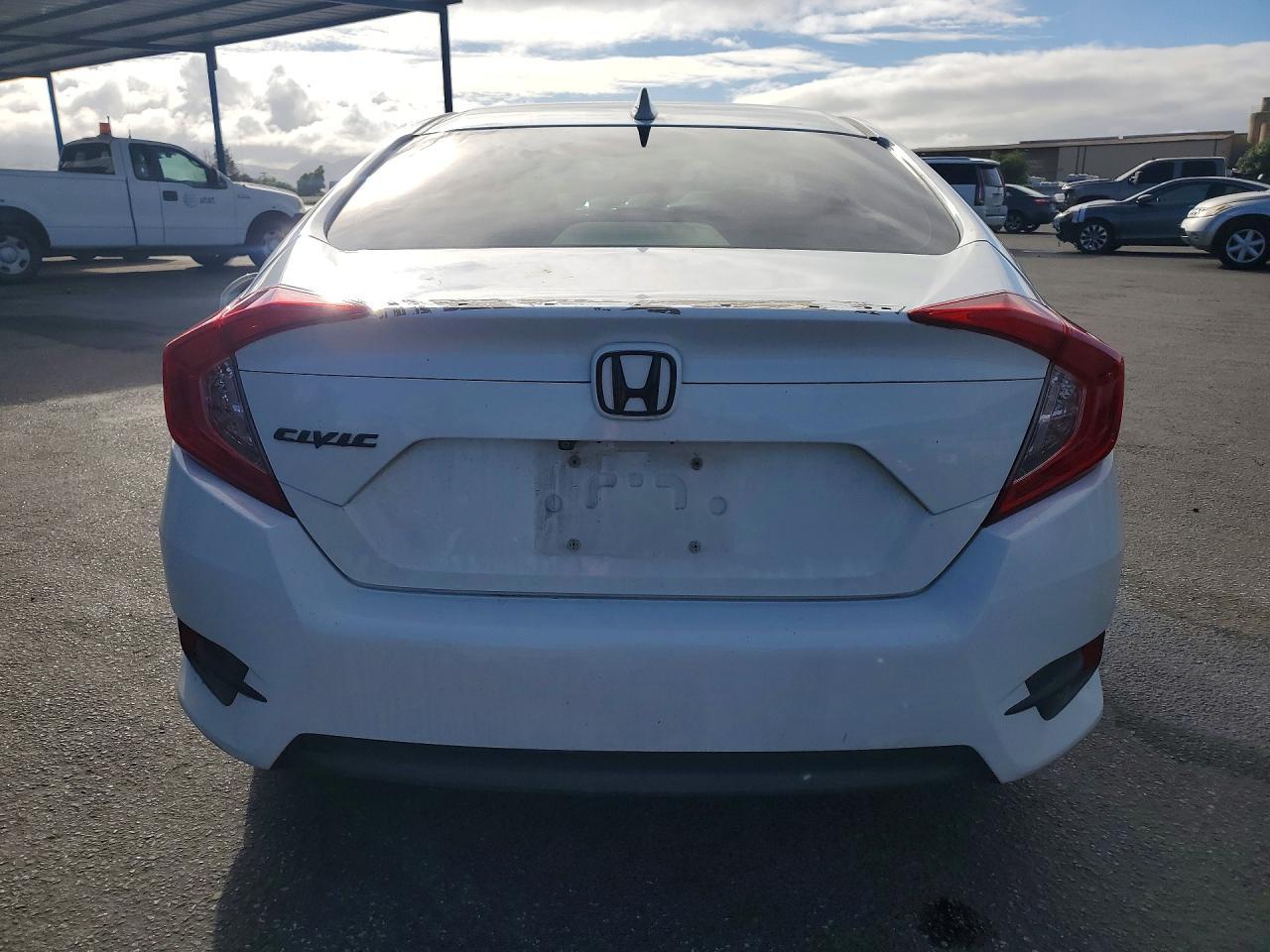 2018 HONDA CIVIC