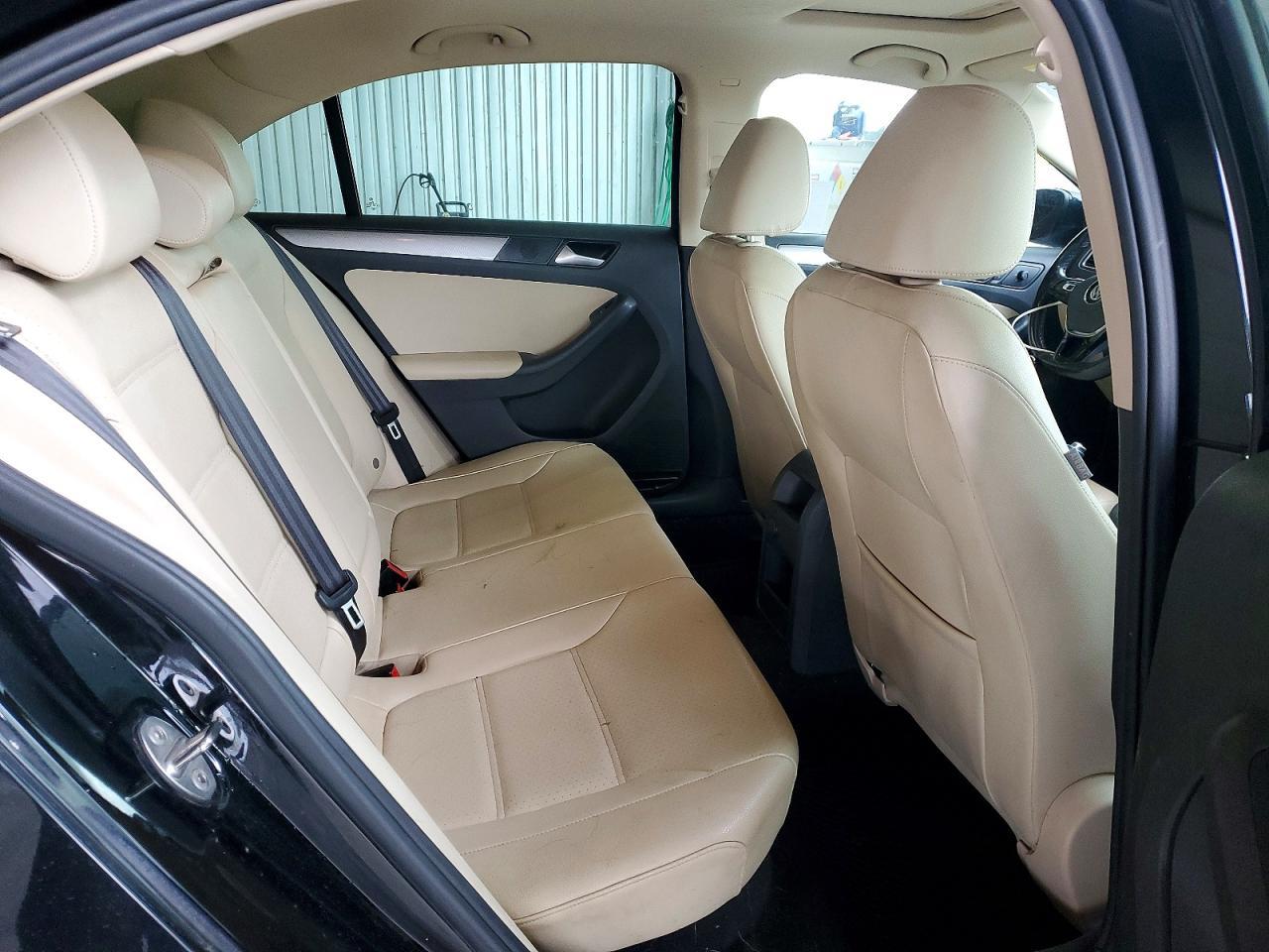 2017 VOLKSWAGEN JETTA
